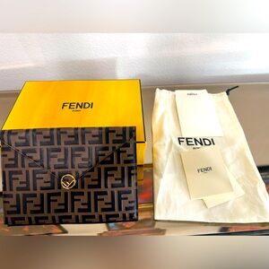 Medium, Fendi (zucca) pouch. Great condition!